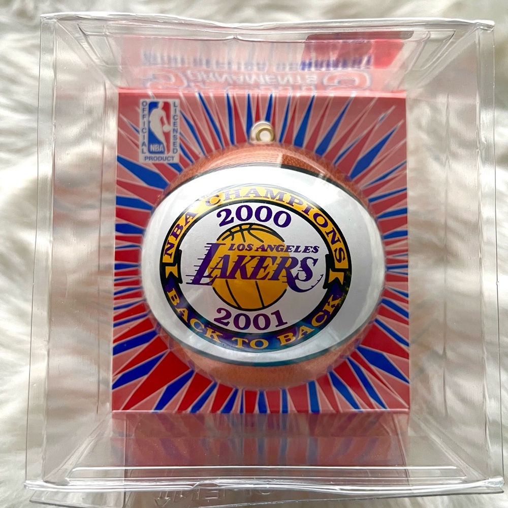 LAKERS 2000-2001 "Back to Back" NBA Champions Commemorative Ornament VINTAGE